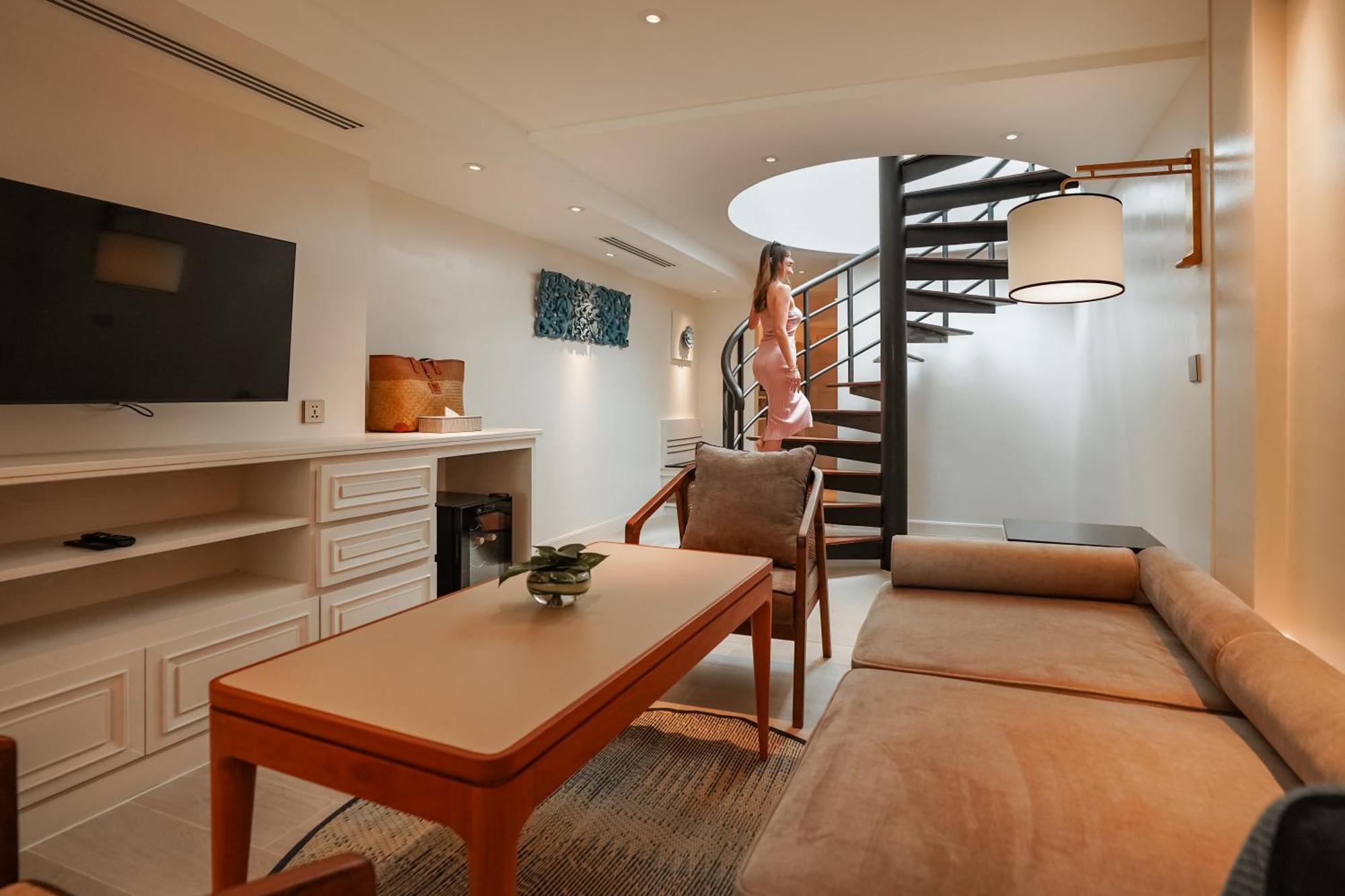 מלון Thavorn Palm Phuket 5*